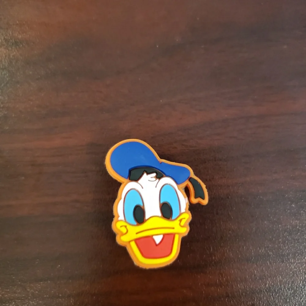New Set of 8 Disney Shoe Charms
